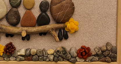 Famiglia - Quadro Artigianale con pietre naturali, legno e cera